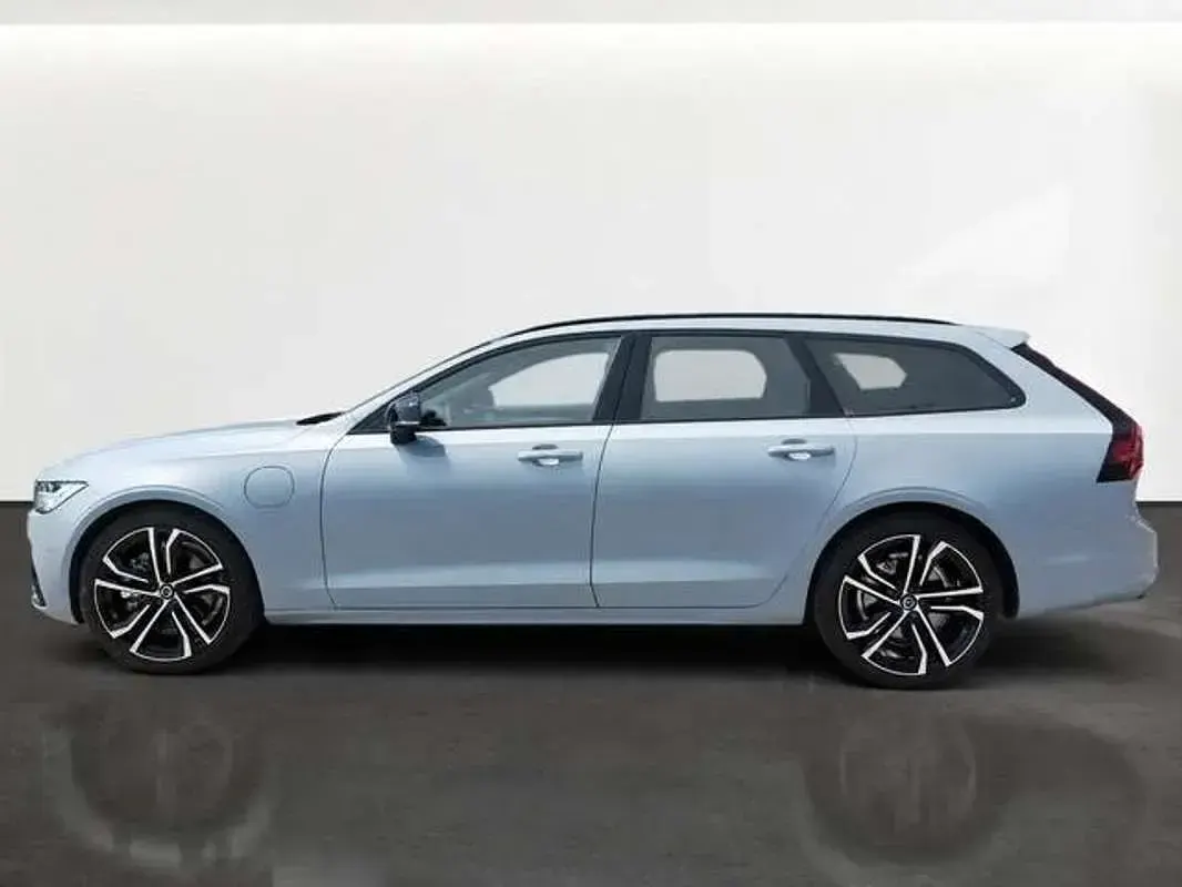 Usado Volvo V90 Ultra 351 CV (258 kW) 2024 Gris Familiar