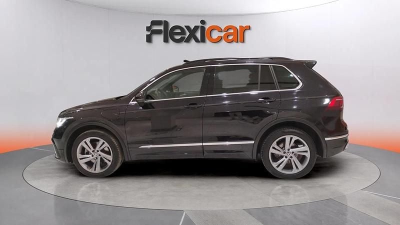 Usado VW Tiguan R-line 245 CV (180 kW) 2022 Negro SUV