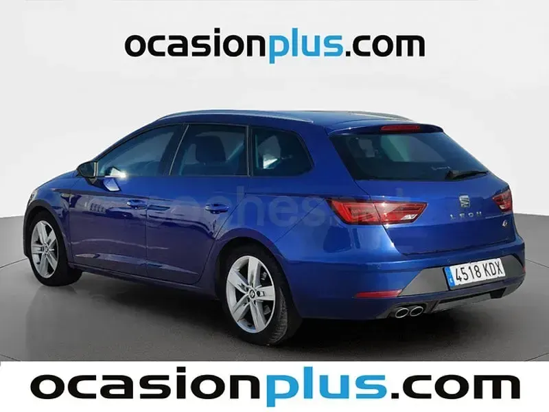 Usado Seat Leon FR 150 CV (110 kW) 2017 Azul Familiar