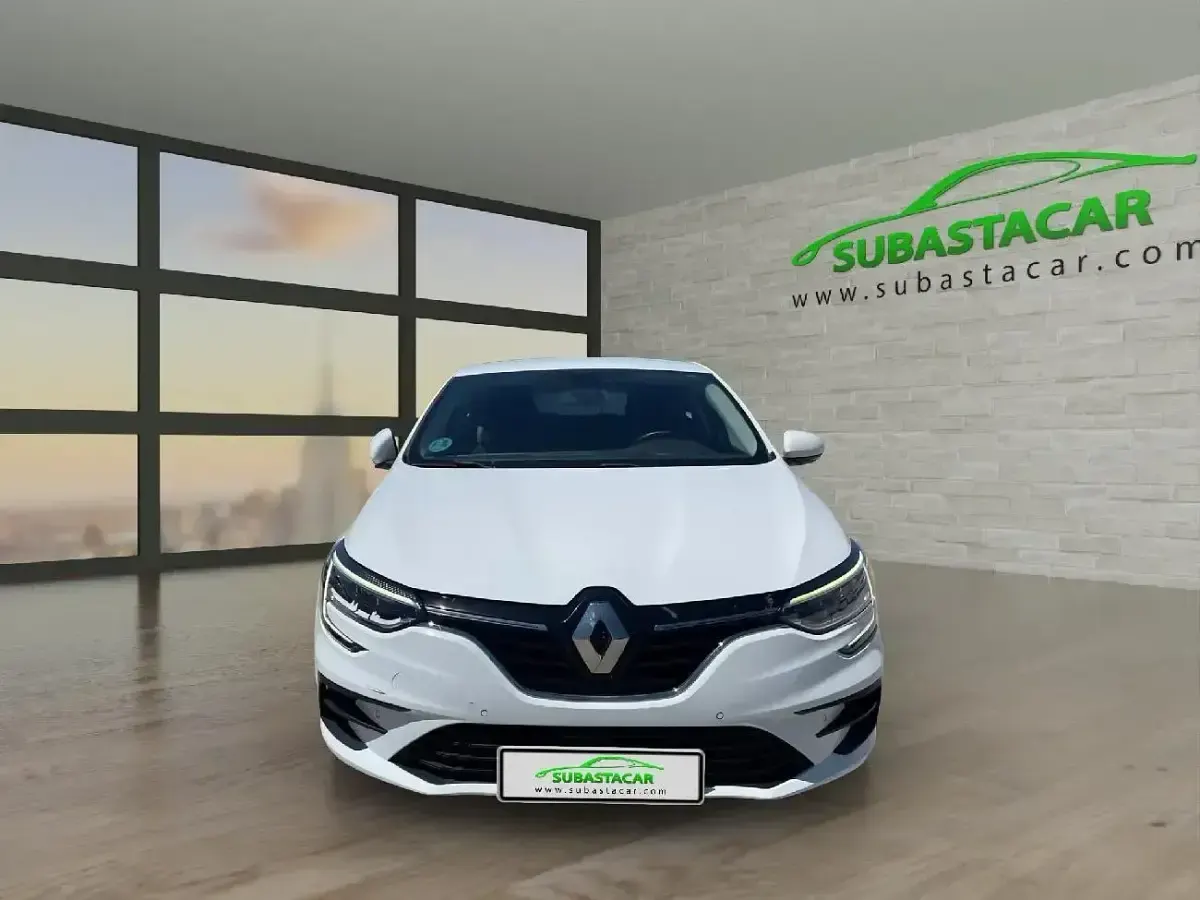 Usado Renault Mégane II Intens 115 CV (84 kW) 2022 Blanco Berlina