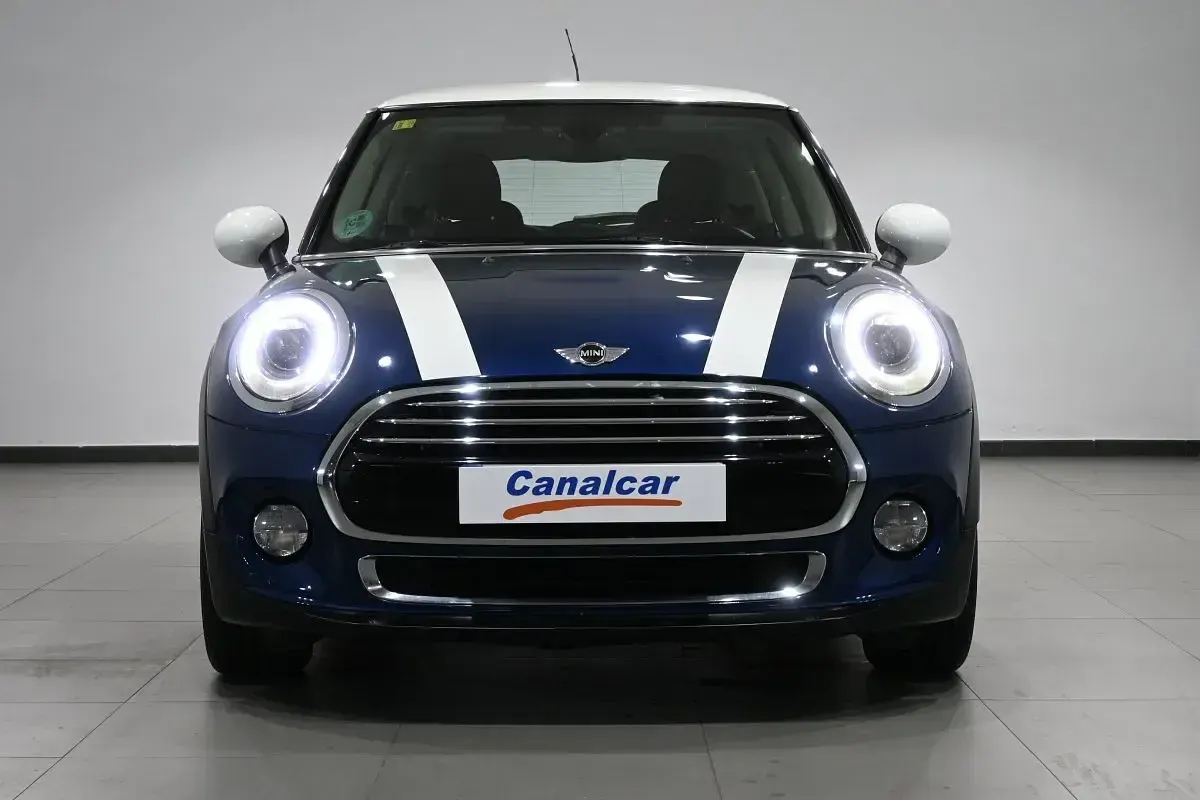 Usado Mini Cooper D 116 CV (85 kW) 2016 Azul Utilitario