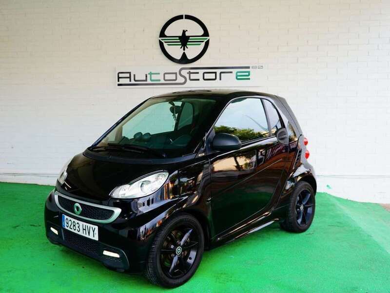 Negro Usado 2014 Smart ForTwo Coupé Pulse Coupe | 9999 € - Imagen 1/4