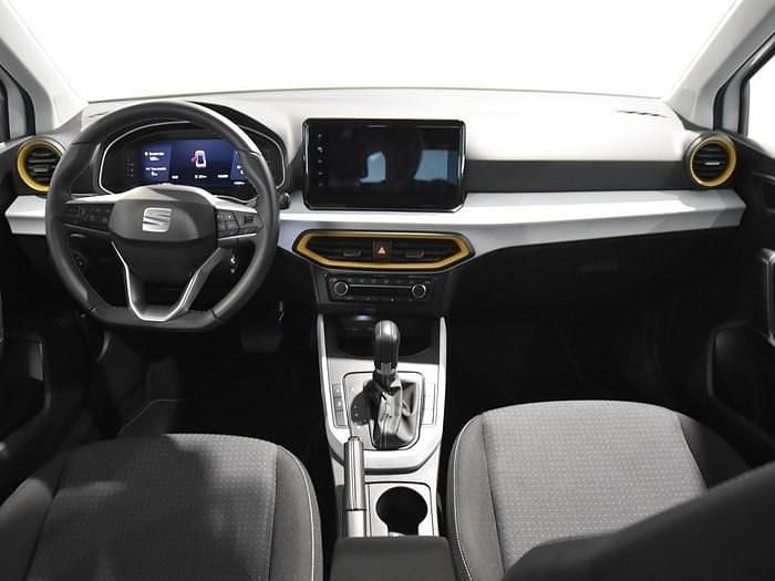 Usado Seat Arona Style 115 CV (84 kW) 2025 Blanco SUV