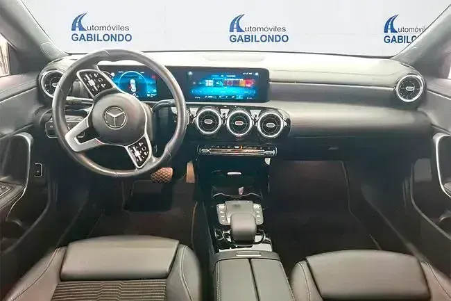Usado Mercedes CLA250e 218 CV (160 kW) 2021 Gris / plata Coupe