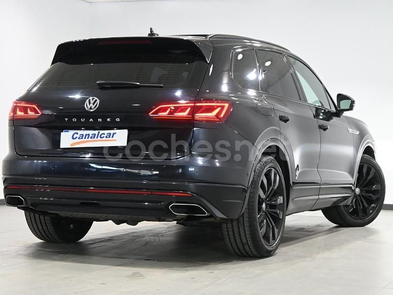 Usado VW Touareg R-line 340 CV (250 kW) 2019 Negro SUV