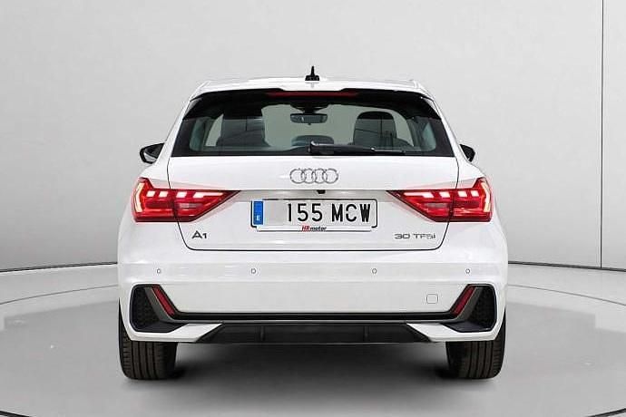 Usado Audi A1 110 CV (80 kW) 2022 SUV