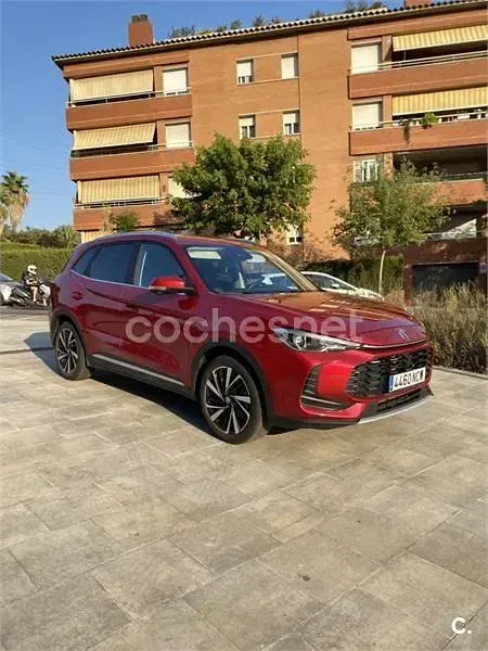 Usado MG ZS Luxury 197 CV (144 kW) 2025 Granate SUV