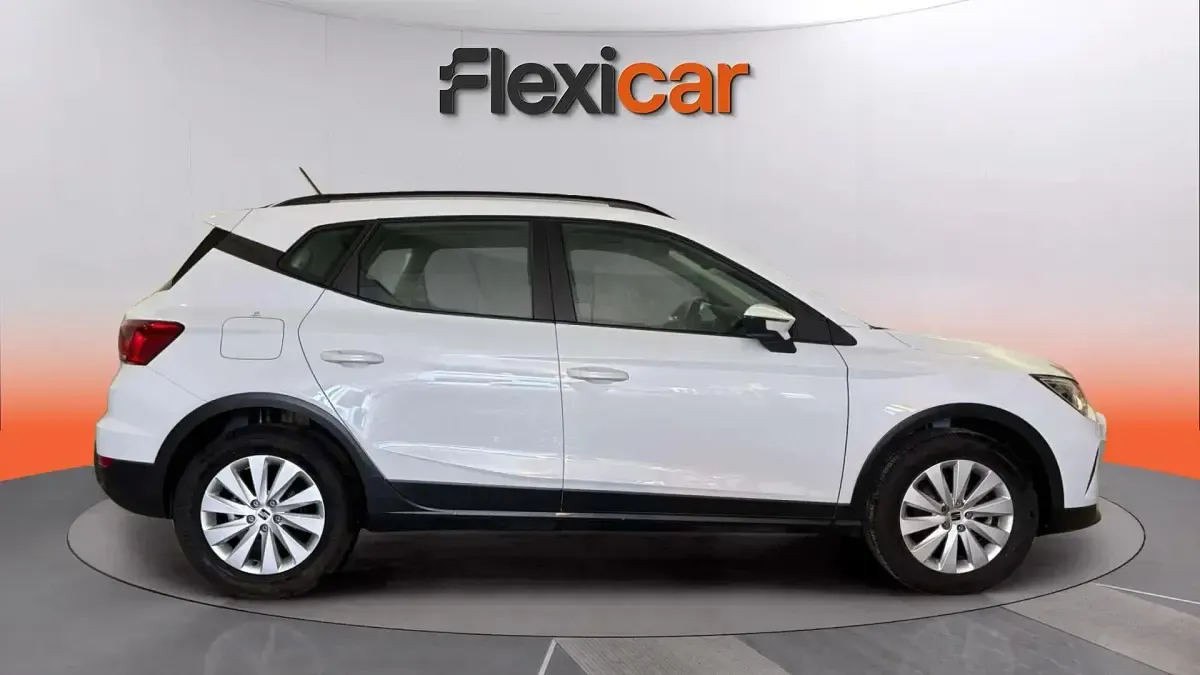 Usado Seat Arona Style 116 CV (85 kW) 2024 Blanco SUV