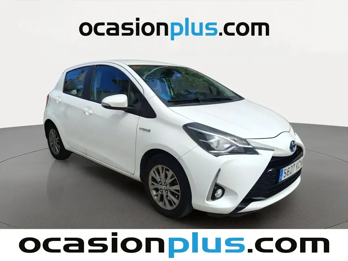 Usado Toyota Yaris Active 100 CV (73 kW) 2017 Blanco Utilitario