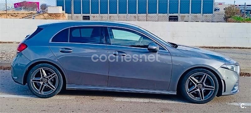 Gris / plata Usado 2019 Mercedes A180 Berlina | 22.000 € (Precio justo) - Imagen 1/4