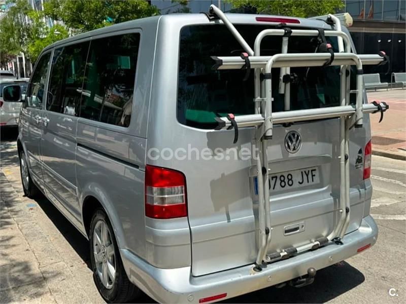 Usado VW Multivan 174 CV (127 kW) 2007 Gris / plata Monovolumen