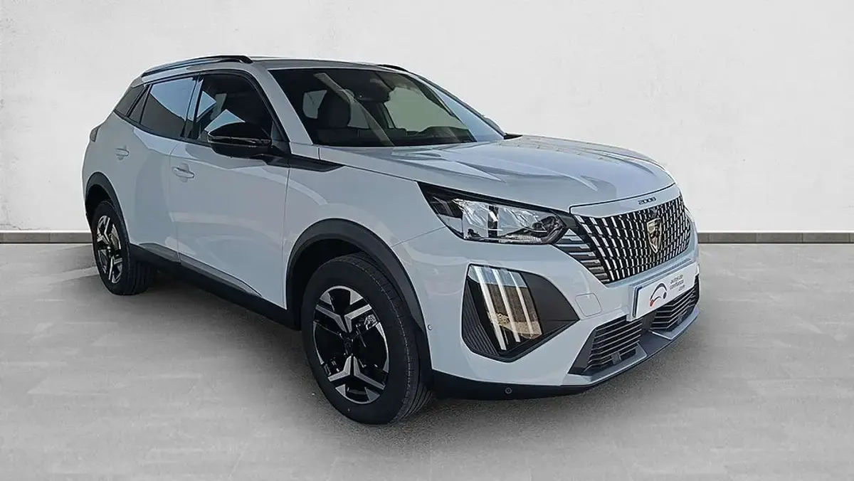 Usado Peugeot 2008 Allure 145 CV (106 kW) 2025 Blanco SUV