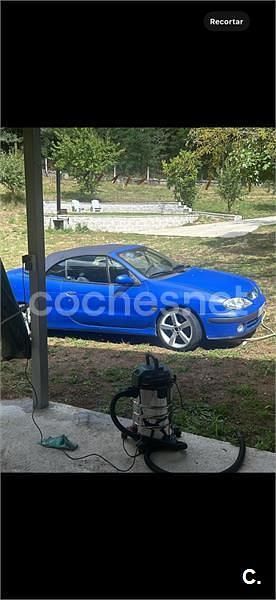 Usado Renault Mégane Cabriolet 110 CV (80 kW) 1999 Azul Descapotable
