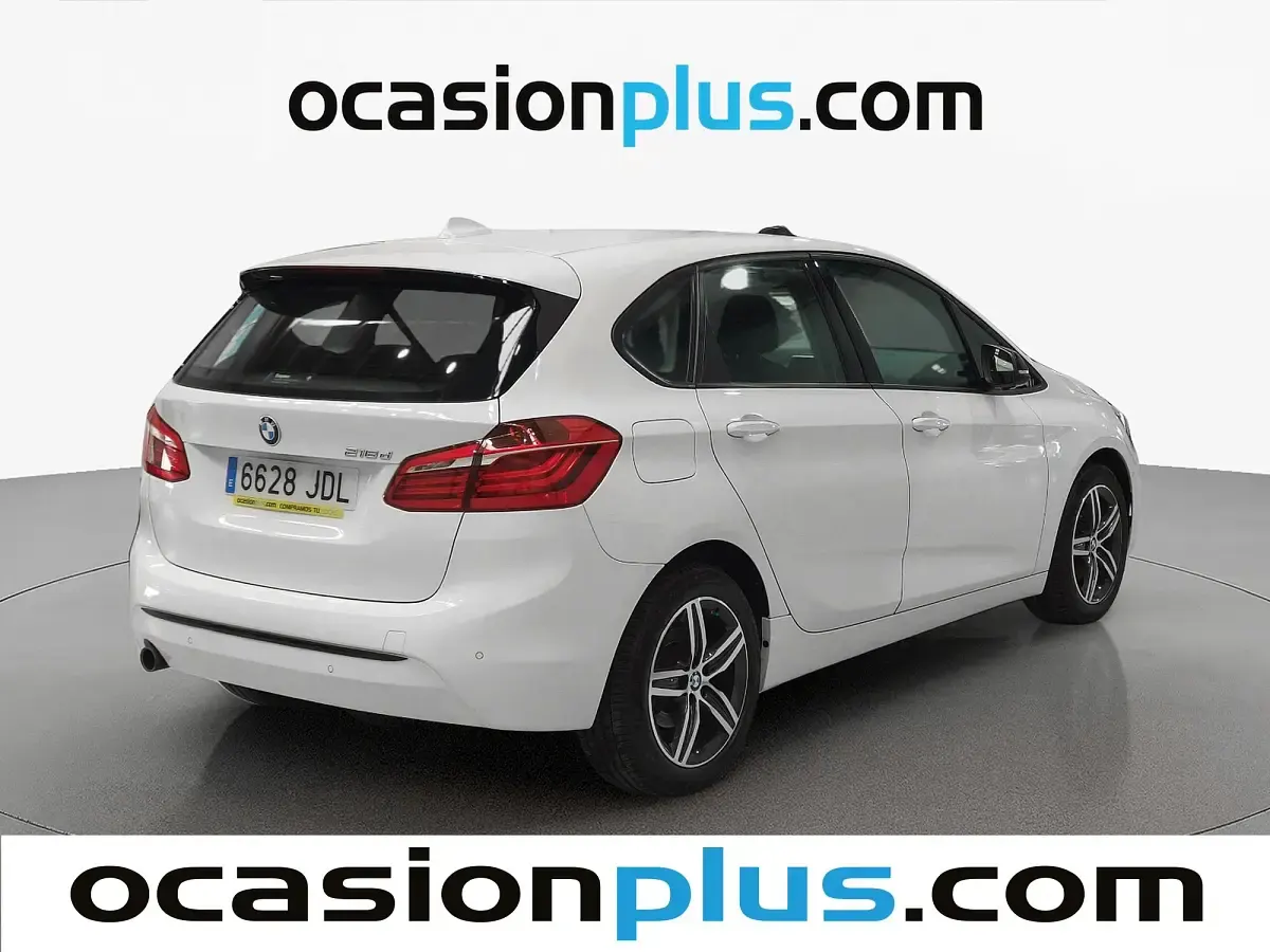 Usado BMW 216 Active Tourer 116 CV (85 kW) 2015 Blanco Monovolumen
