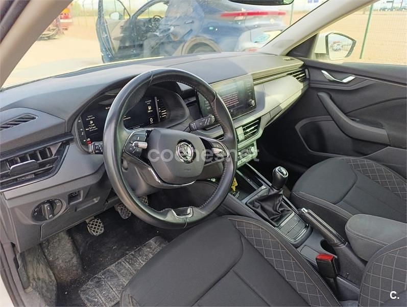 Usado Skoda Scala Style 110 CV (80 kW) 2023 Blanco Utilitario