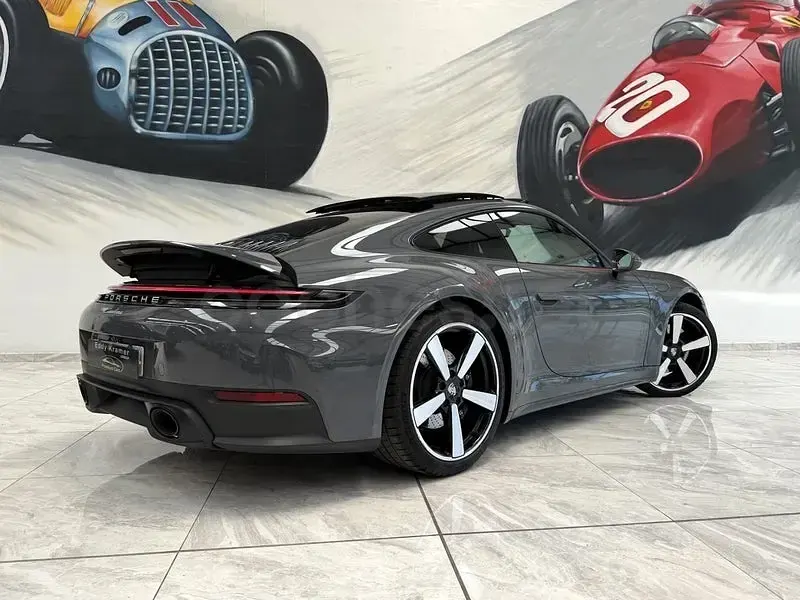 Usado Porsche 911 Carrera 394 CV (289 kW) 2024 Gris / plata Coupe