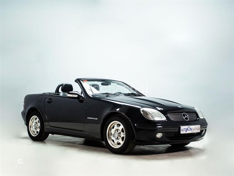 Usado Mercedes SLK200 163 CV (119 kW) 2000 Negro Descapotable