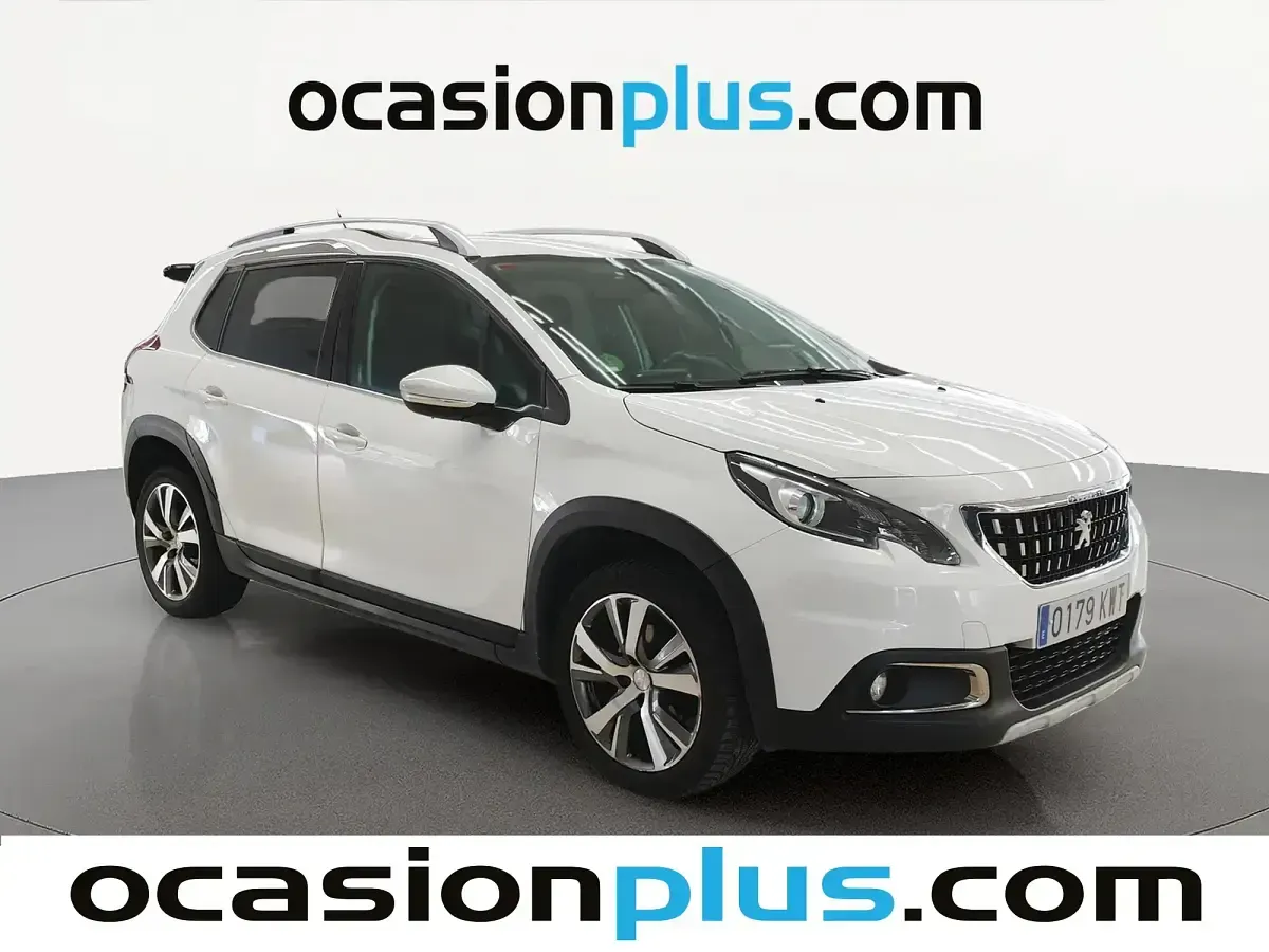Usado Peugeot 2008 Allure 130 CV (95 kW) 2019 Blanco SUV