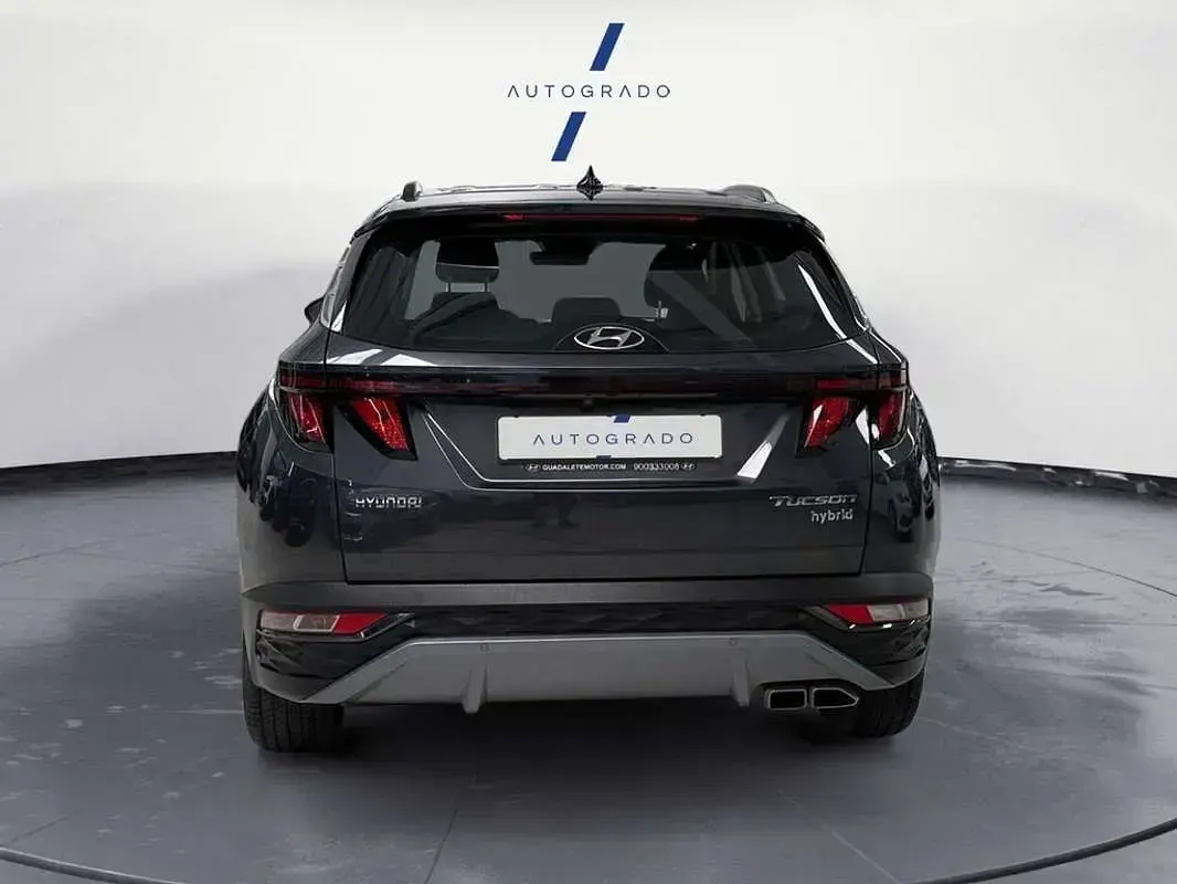 Usado Hyundai Tucson 136 CV (100 kW) 2021 Gris SUV