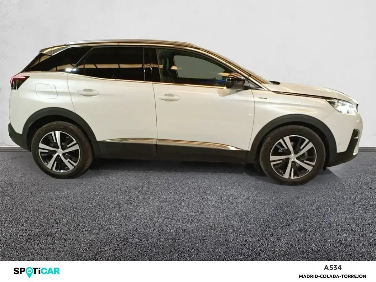 Usado Peugeot 3008 GT-line 130 CV (95 kW) 2019 Blanco SUV
