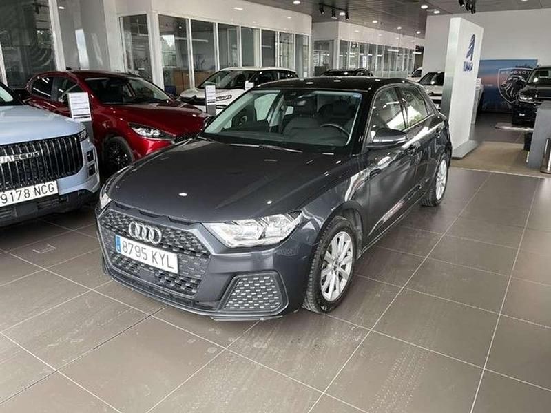 Usado Audi A1 Sportback 95 CV (69 kW) 2019 Gris Utilitario