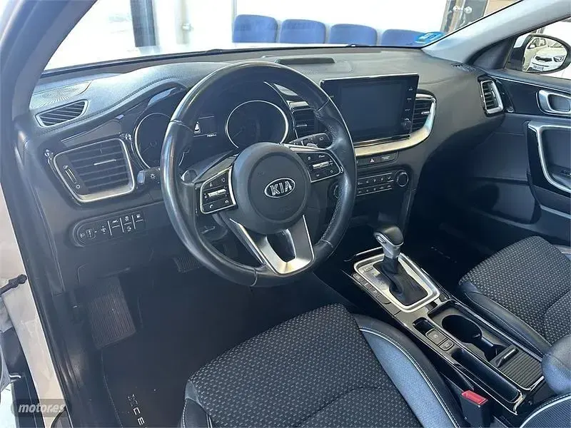 Usado Kia XCeed 141 CV (103 kW) 2021 Blanco SUV