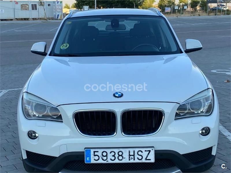 Blanco Usado 2013 BMW X1 SUV | 11.340 € (Precio justo) - Imagen 1/4