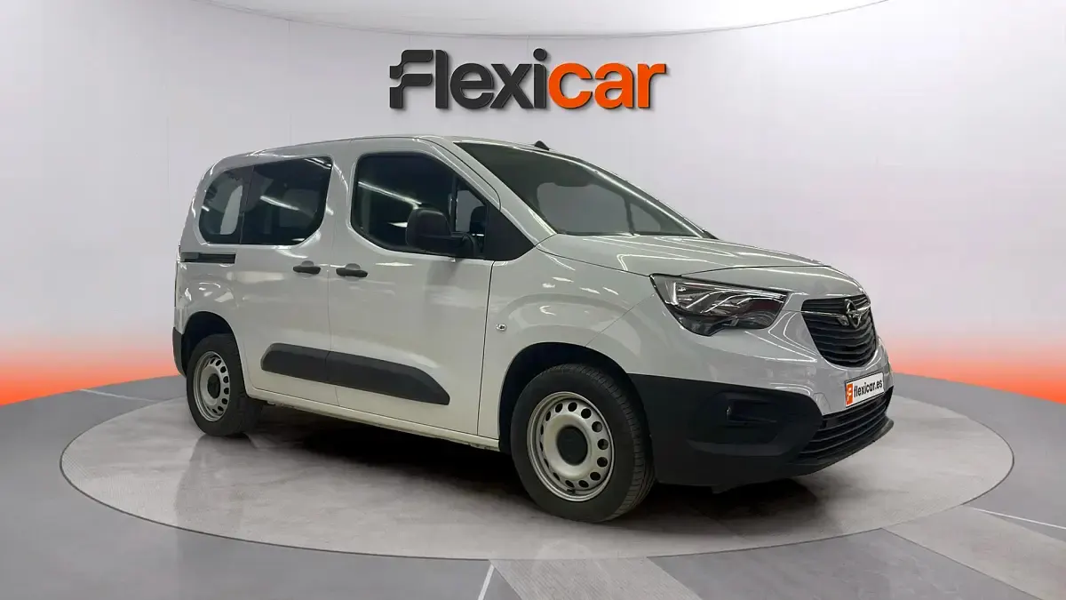 Usado Opel Combo Edition 102 CV (75 kW) 2023 Monovolumen