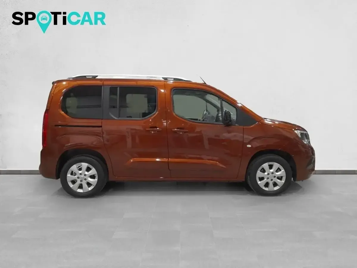 Usado Opel Combo-e Life Edition 100 kW (136 CV) 2022 Marrón Familiar