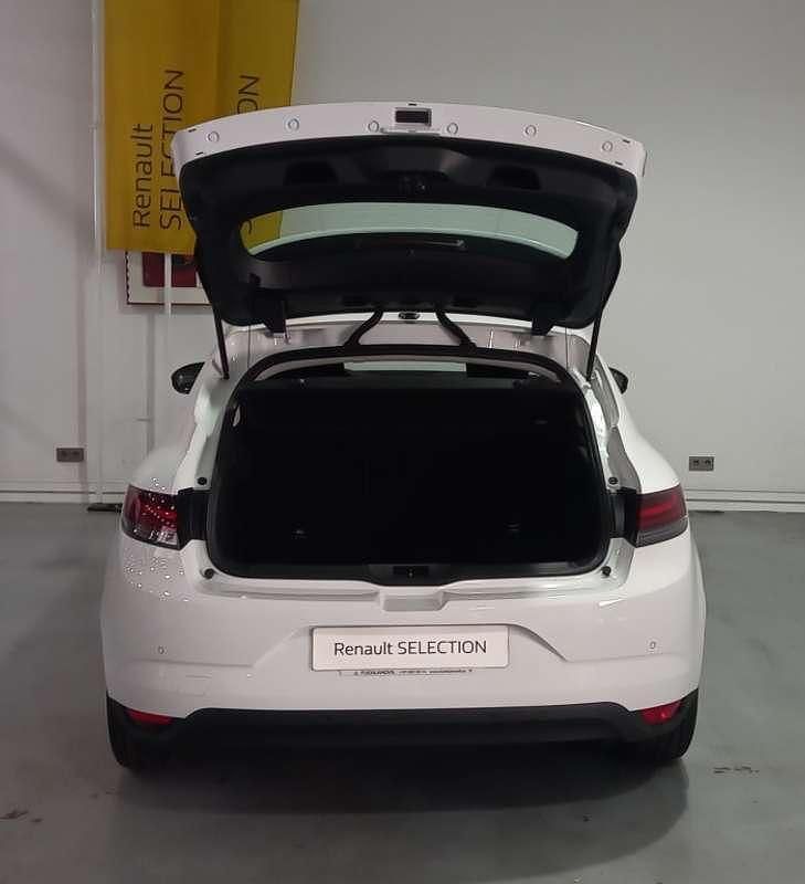 Usado Renault Mégane IV 140 CV (102 kW) 2022 Blanco Berlina