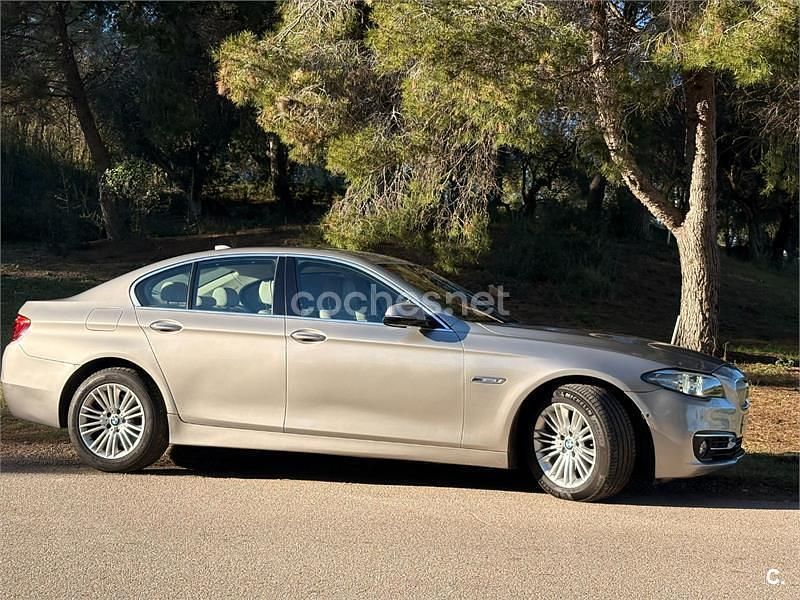 Usado BMW 520 Efficient Dynamics 184 CV (135 kW) 2013 Gris / plata Berlina