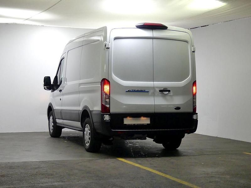Usado Ford Transit Trend 197 kW (269 CV) 2022 Blanco Monovolumen