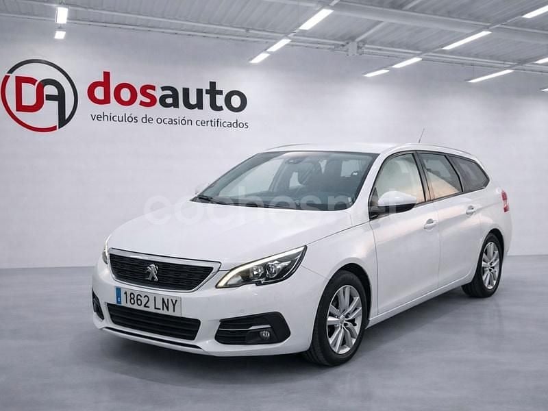 Usado Peugeot 308 SW Active 131 CV (96 kW) 2021 Blanco Familiar