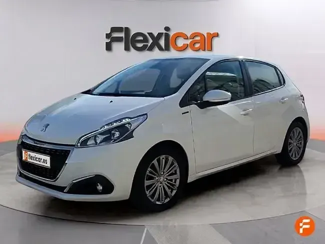 Usado Peugeot 208 Signature Sky 110 CV (80 kW) 2018 Blanco Utilitario
