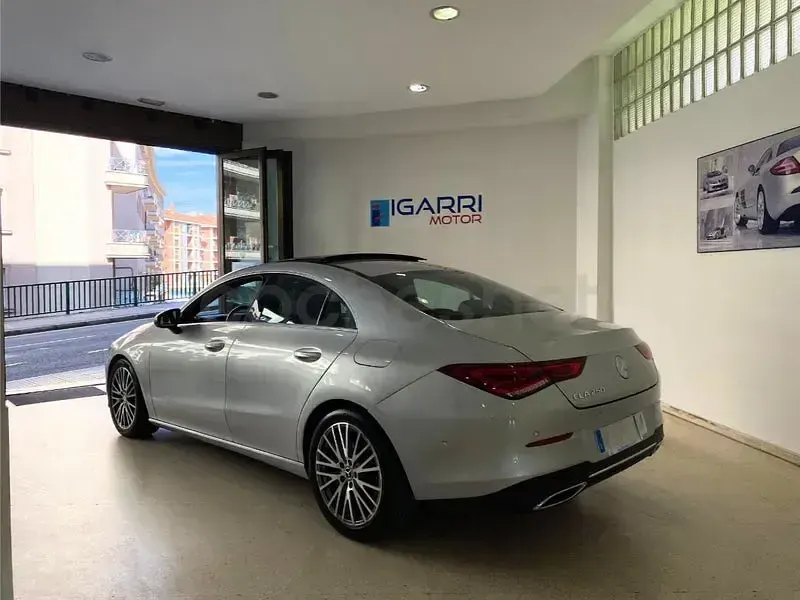 Usado Mercedes CLA250 224 CV (164 kW) 2022 Gris / plata Coupe