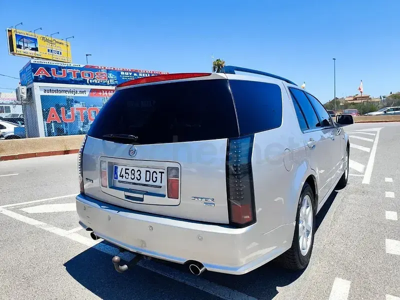 Usado Cadillac SRX 325 CV (239 kW) 2005 Gris / plata SUV