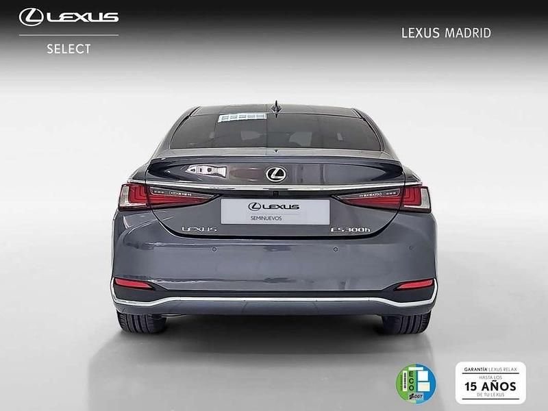 Usado Lexus ES300 218 CV (160 kW) 2022 Gris Berlina