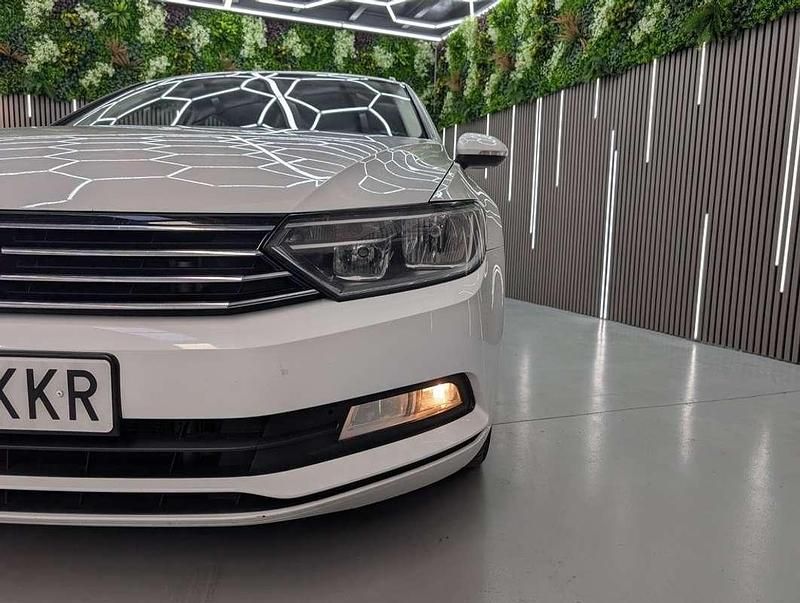Occasion VW Passat Advance 120 ch (88 kW) 2018 Blanc Break