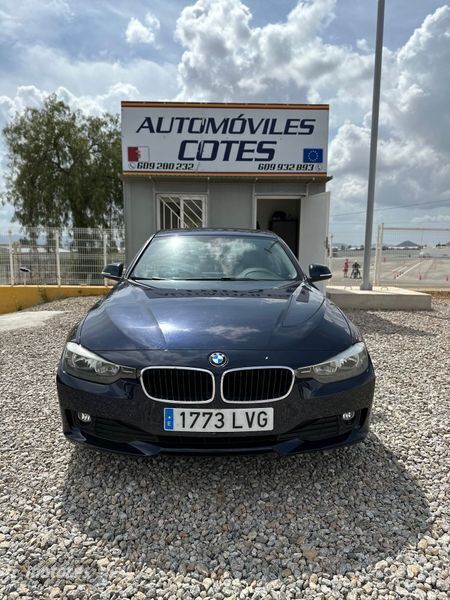 Azul Usado 2013 BMW 318 Berlina | 13.900 € (Precio justo) - Imagen 1/4