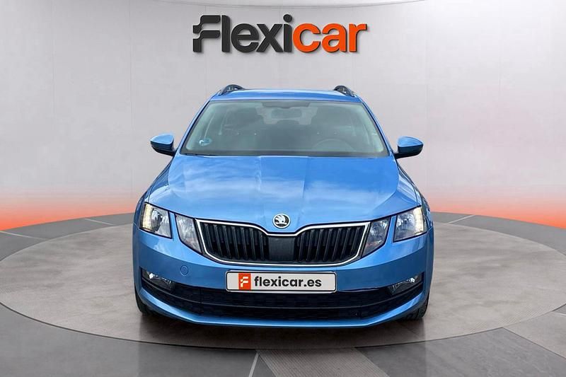Usado Skoda Octavia 116 CV (85 kW) 2019 Azul Familiar