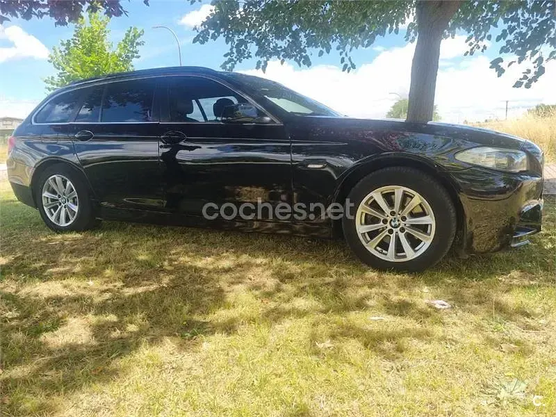 Usado BMW 520 184 CV (135 kW) 2013 Negro Familiar