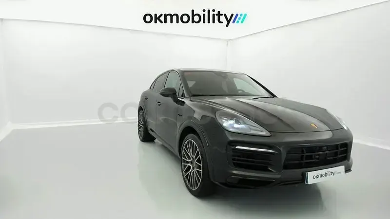 Usado Porsche Cayenne 470 CV (345 kW) 2023 Negro SUV