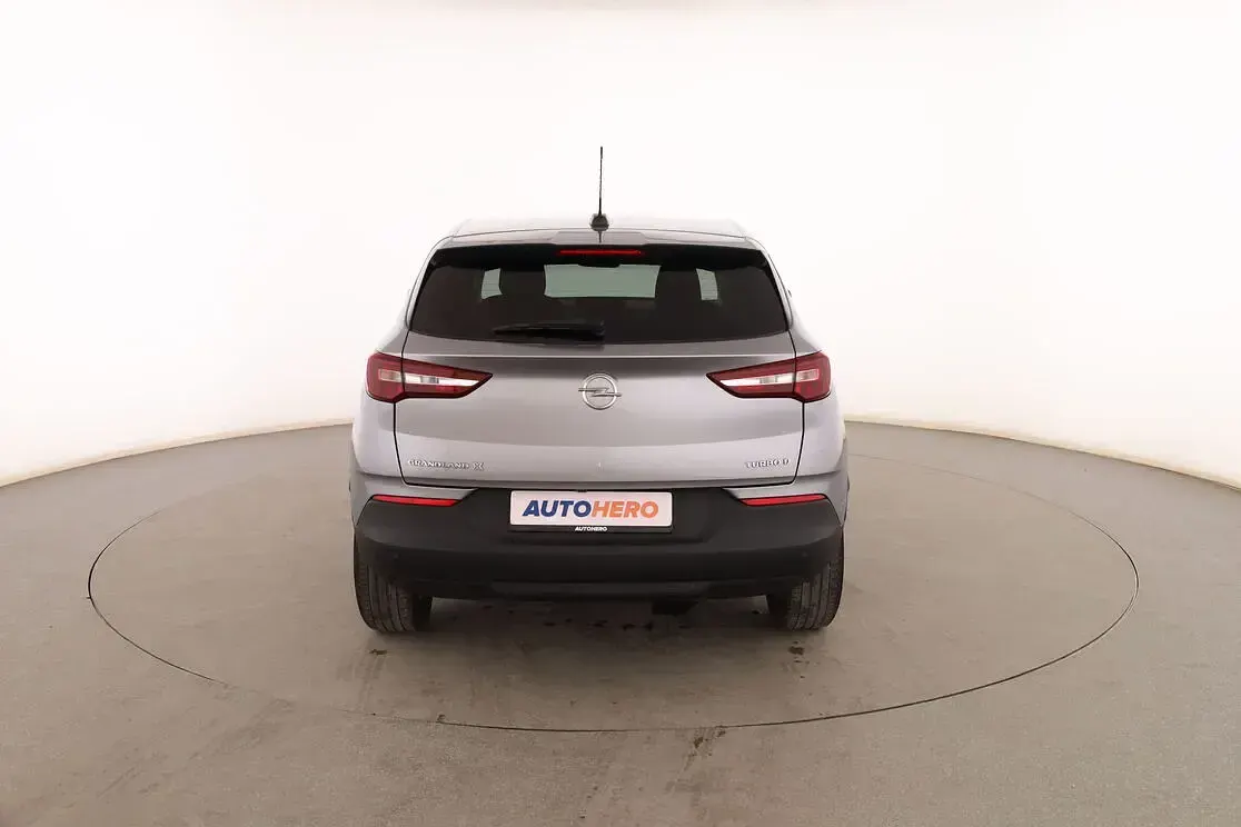 Usado Opel Grandland X Selective 120 CV (88 kW) 2018 Gris SUV
