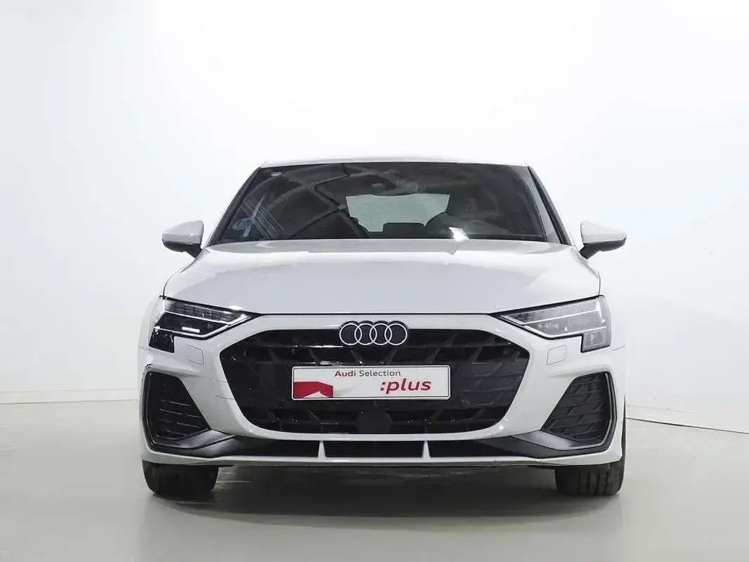 Usado Audi A3 Sportback S-Line 150 CV (110 kW) 2025 Blanco Utilitario