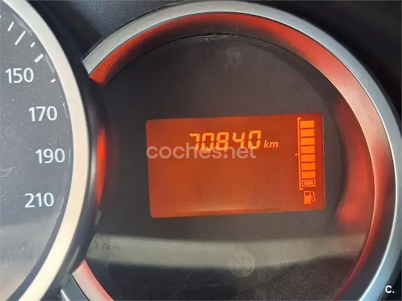 Usado Dacia Sandero Essentiel 90 CV (66 kW) 2019 Blanco Berlina