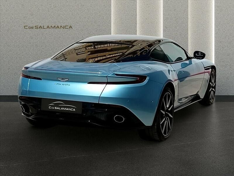 Usado Aston Martin DB11 517 CV (380 kW) 2020 Azul claro metalizado Coupe