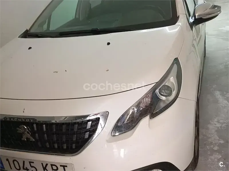 Usado Peugeot 2008 Style 82 CV (60 kW) 2018 Blanco SUV