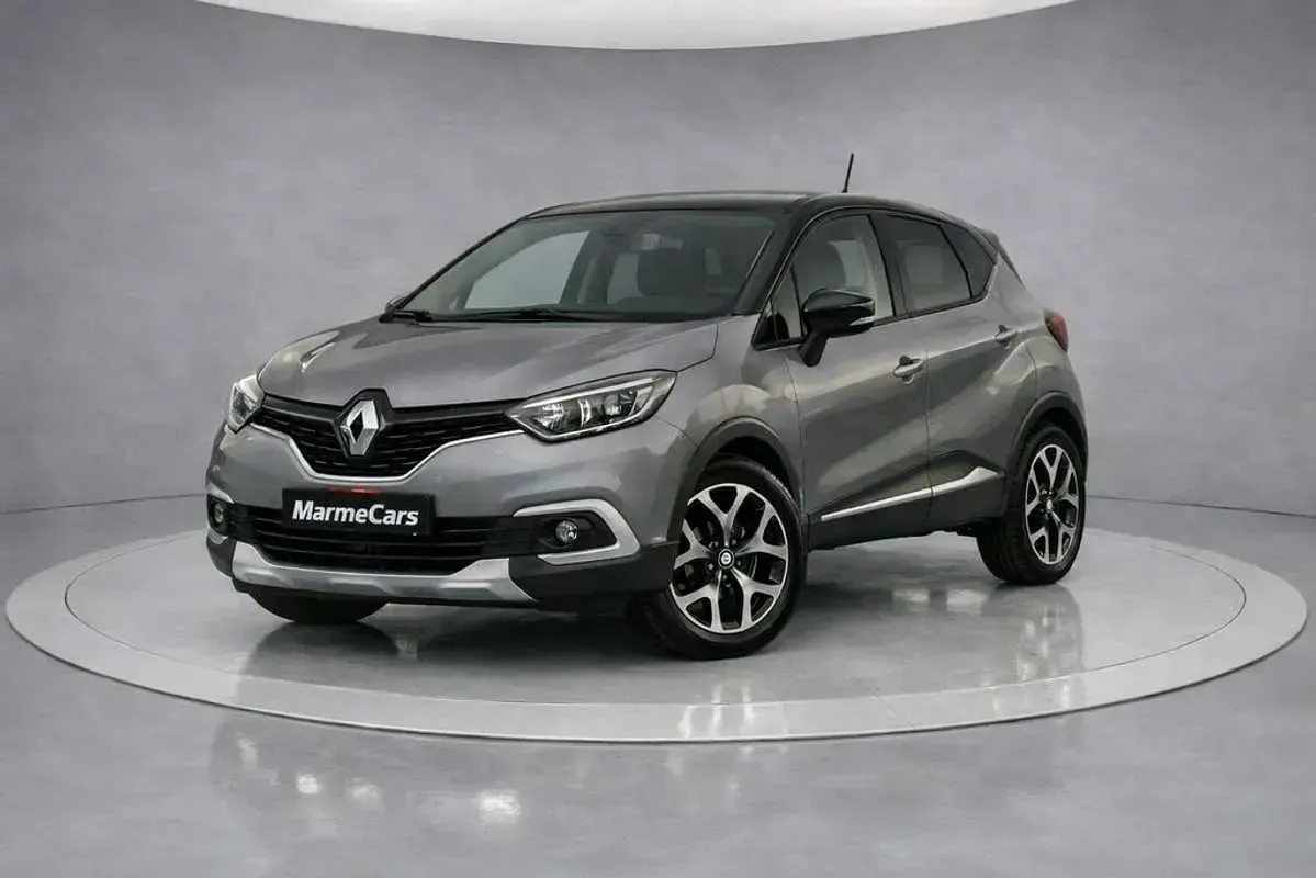 Usado Renault Captur Zen 90 CV (66 kW) 2018 Gris SUV