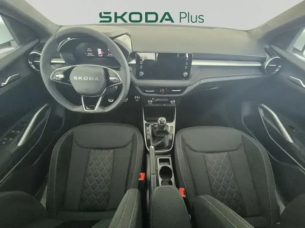 Nuevo Skoda Fabia 115 CV (84 kW) 2025 Gris Utilitario