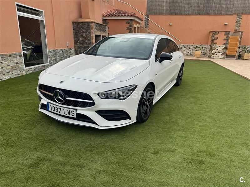 Blanco Usado 2021 Mercedes CLA200 Shooting Brake Familiar | 27.950 € (Precio justo) - Imagen 1/4